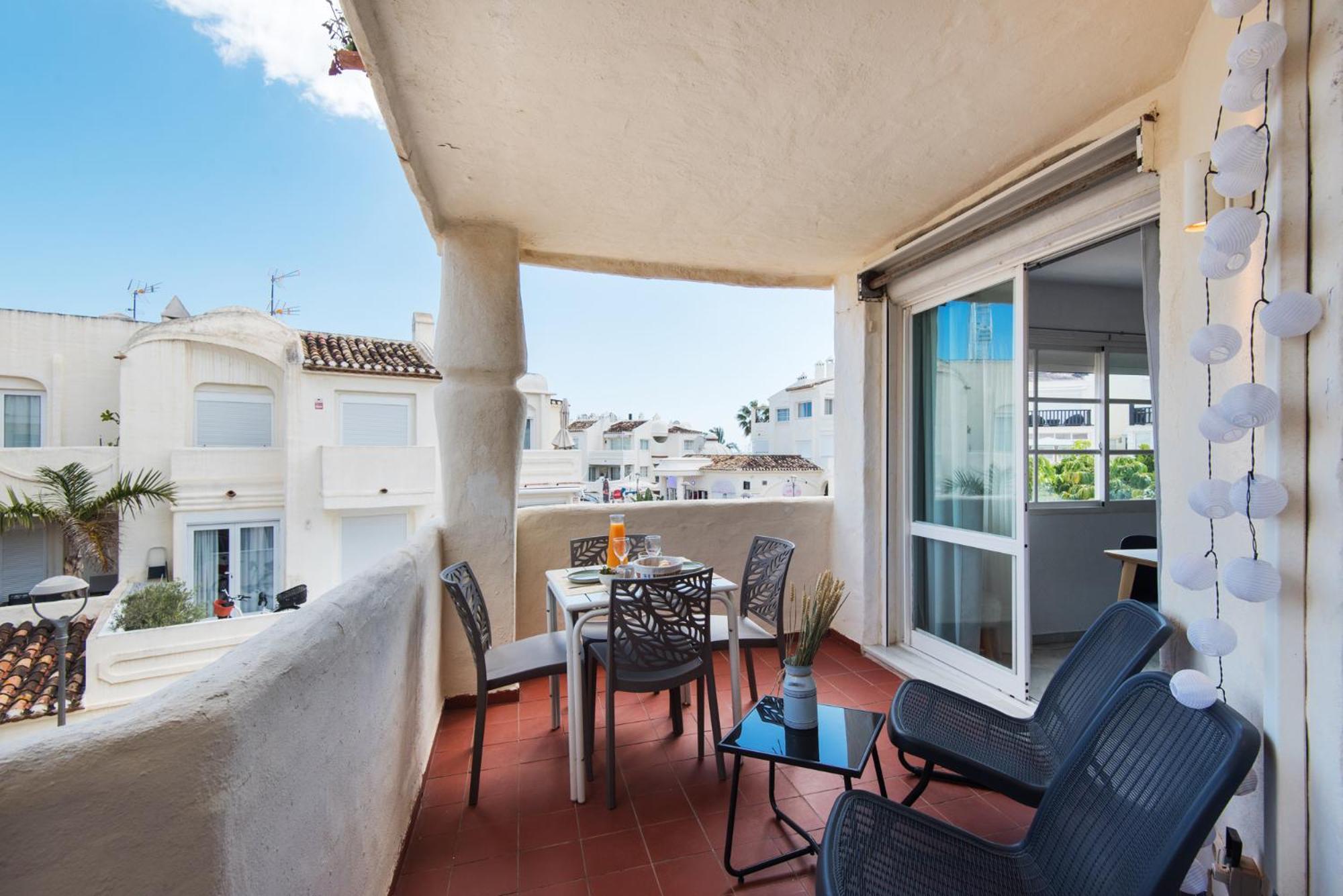 Apartmento En La Pequena Venecia, Puerto Marina เบนัลมาเดนา ภายนอก รูปภาพ