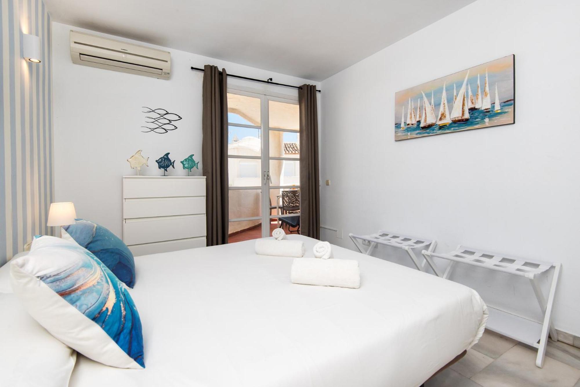 Apartmento En La Pequena Venecia, Puerto Marina เบนัลมาเดนา ภายนอก รูปภาพ