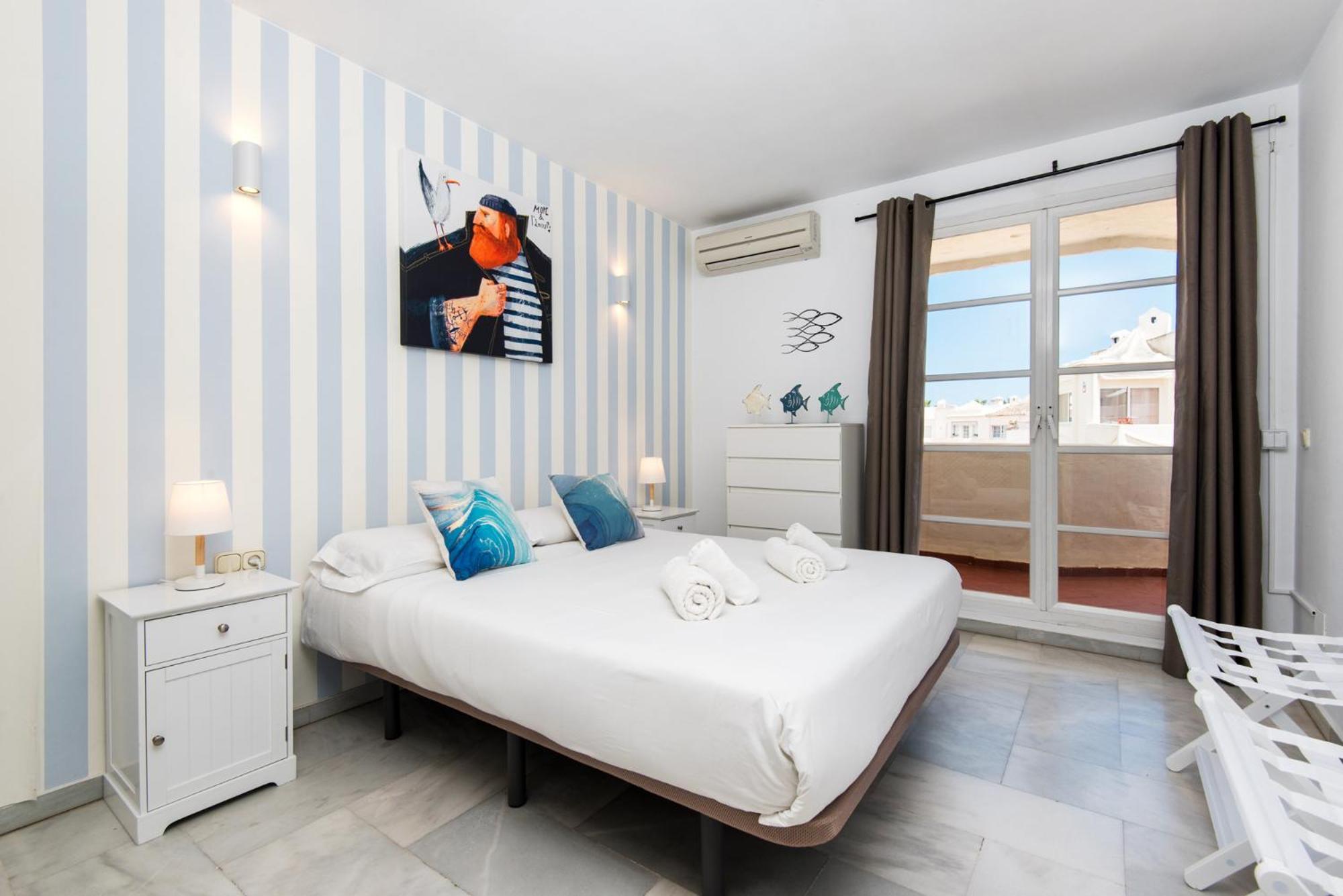 Apartmento En La Pequena Venecia, Puerto Marina เบนัลมาเดนา ภายนอก รูปภาพ